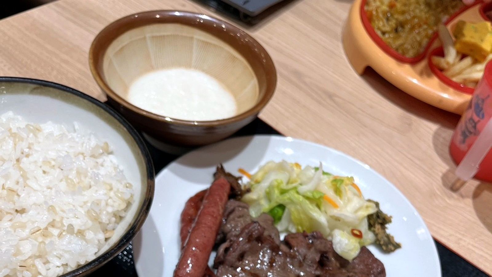 牛たんと麦めしの定食